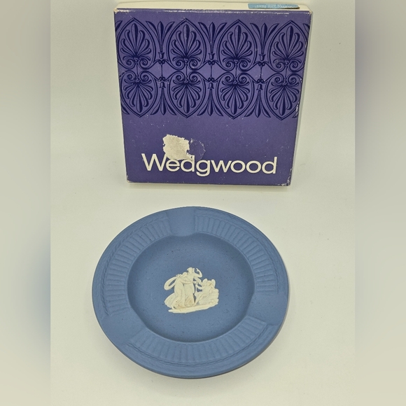 Wedgwood Other - Wedgwood Jasperware Pale Blue Decorative 4‎ 1/2" Ashtray